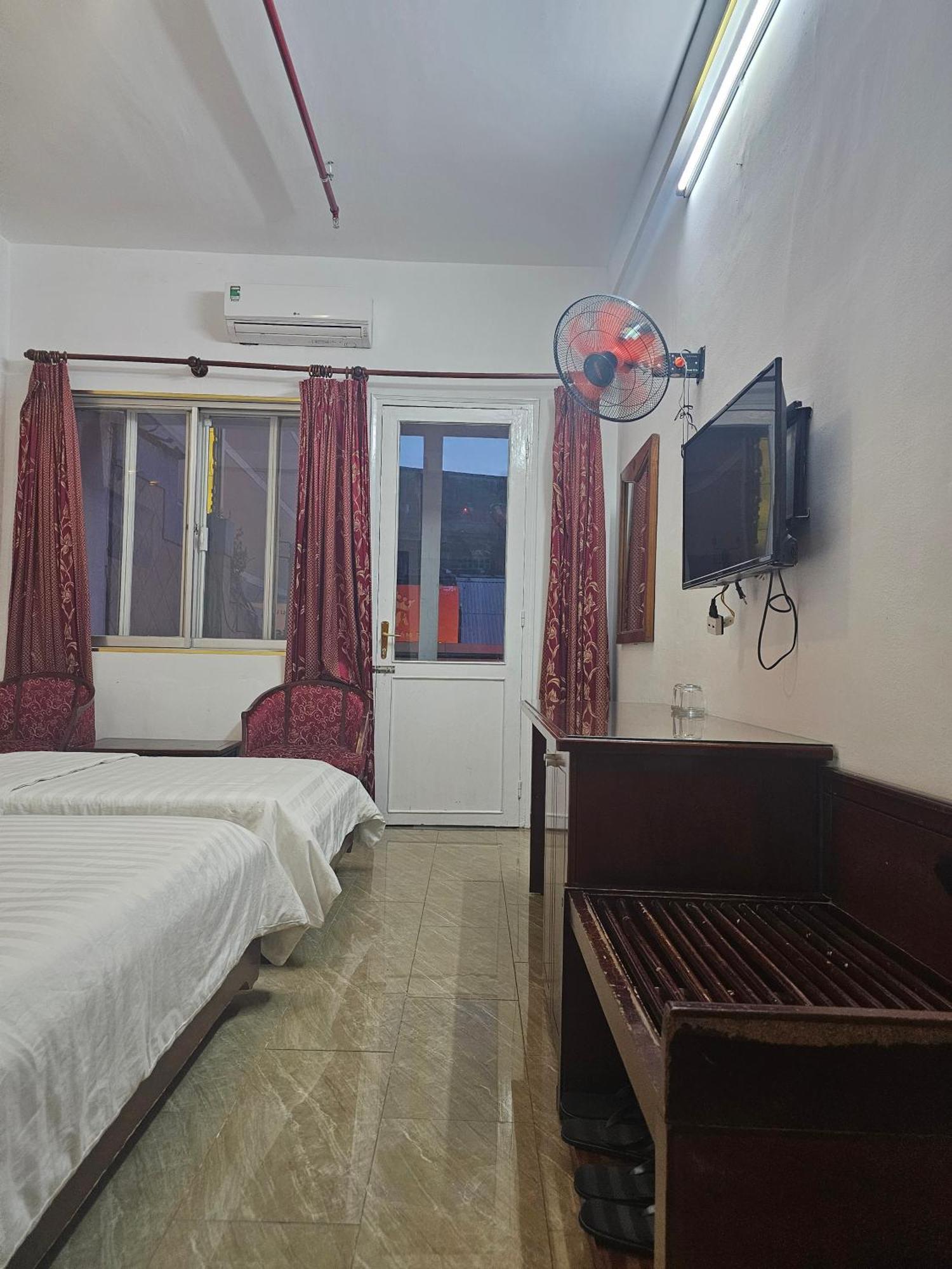Trung Mai Khách sạn 2*